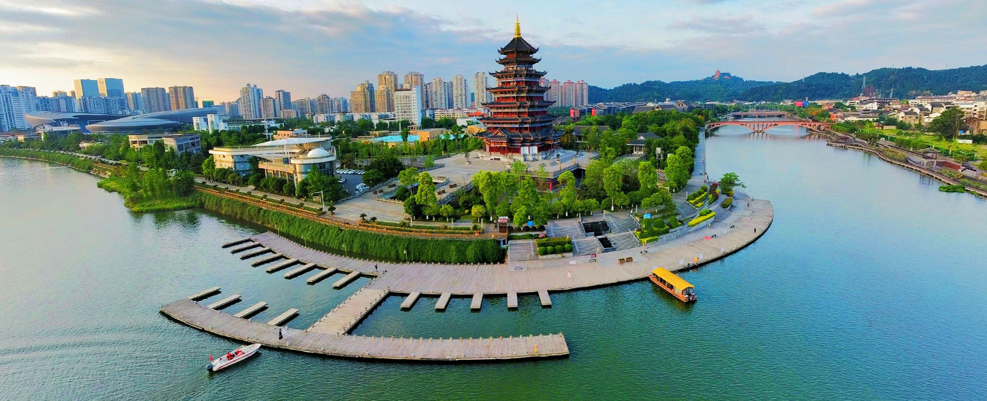 興企愛(ài)崗、志美行厲、建功立業(yè)